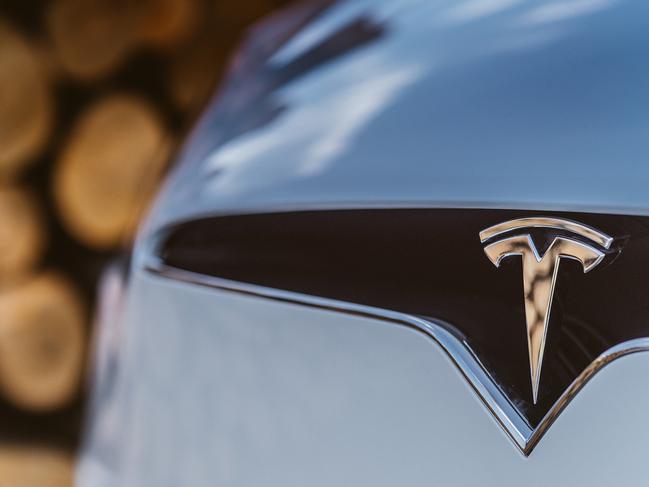 Tesla Model X detail