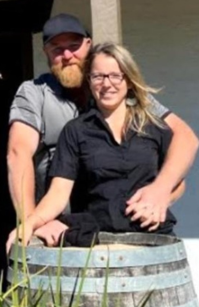 Joe and Miranda Prendergast have lost business at their Moffatdale vineyard and restaurant due to poor mobile connectivity.