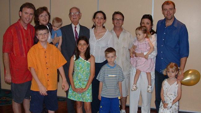 Elaine Darling with her family in the mid 2000s, including father Jack Melloy, who was a long serving member of the Australian Labor Party and member of the Legislative Assembly of Queensland.