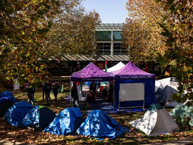 MELBOURNE, AUSTRALIA - NewsWire Photos - 18 MAY 2024: Pro-Palestine students protest at La Trobe University in Boondora. Picture: NewsWire / Diego Fedele