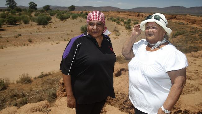 23/02/16 - FLINDERS RANGES SHORT-LISTED NUCLEAR DUMP SITE. Regina McKenzie (L), and Enice Marsh, representing two groups of Adnyamathanha people, traditional owners of the land next to one of the six proposed contenders for a nuclear waste dump site. Picture Dean Martin