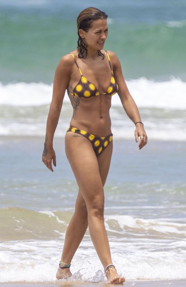 Ora been hitting the beach during her Aussie trip. Picture: Media Mode