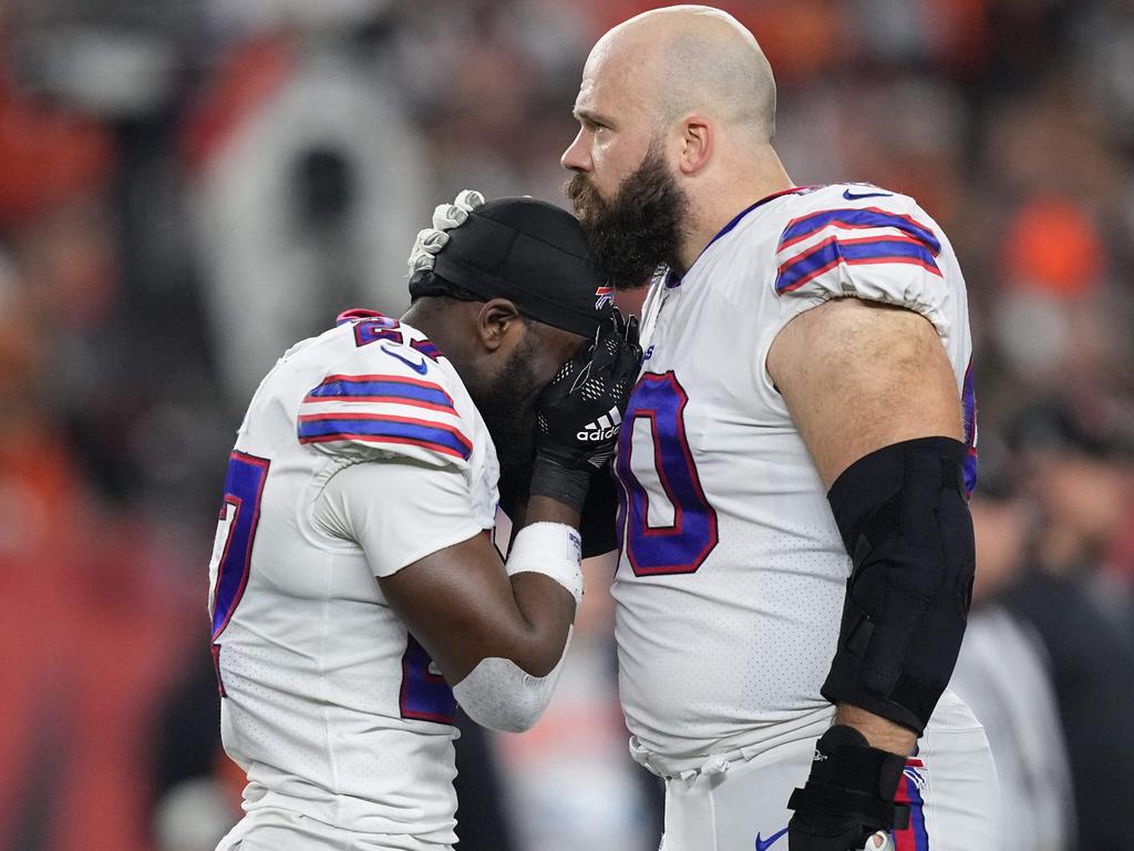 NFL Star on a Bills Rival Wears Damar Hamlin Jersey Pregame