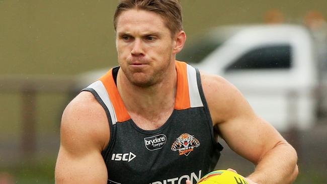 Chris Lawrence during a Tigers pre-season training session at Concord Oval. pic Mark Evans