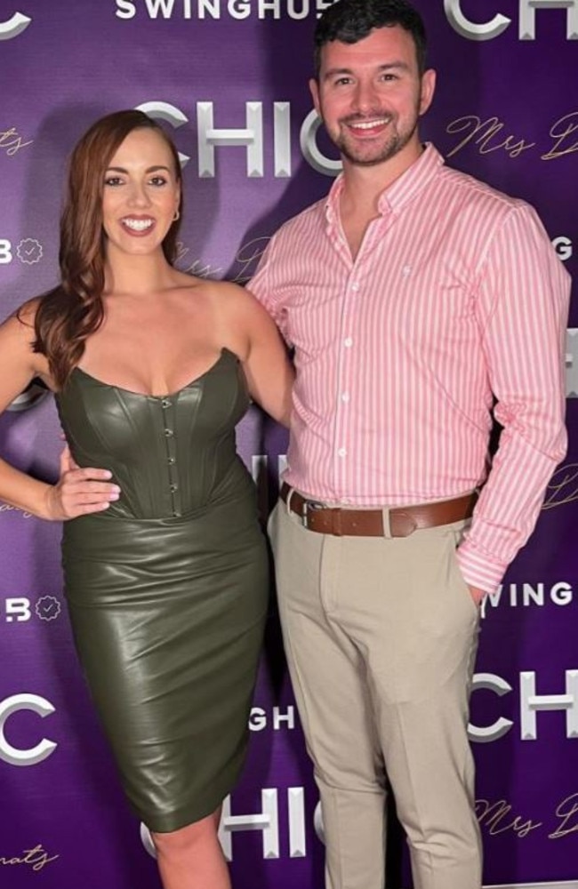 swinging website Couples