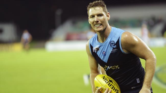 Former Darwin Buffaloes player Darren Shillabeer is coming off of a spectacular BL&amp;G season and is now fronting up for Wanderers. Picture: Keri Megelus