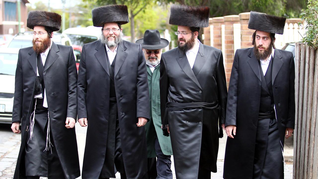 Rabbi abused amid alarming escalation of antisemitism | Herald Sun