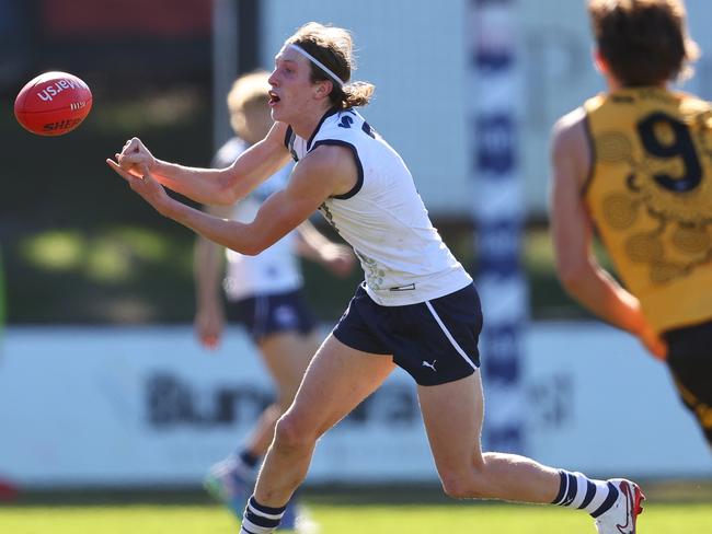 Willem Duursma found plenty of the footy for Vic Country. Picture: Getty Images
