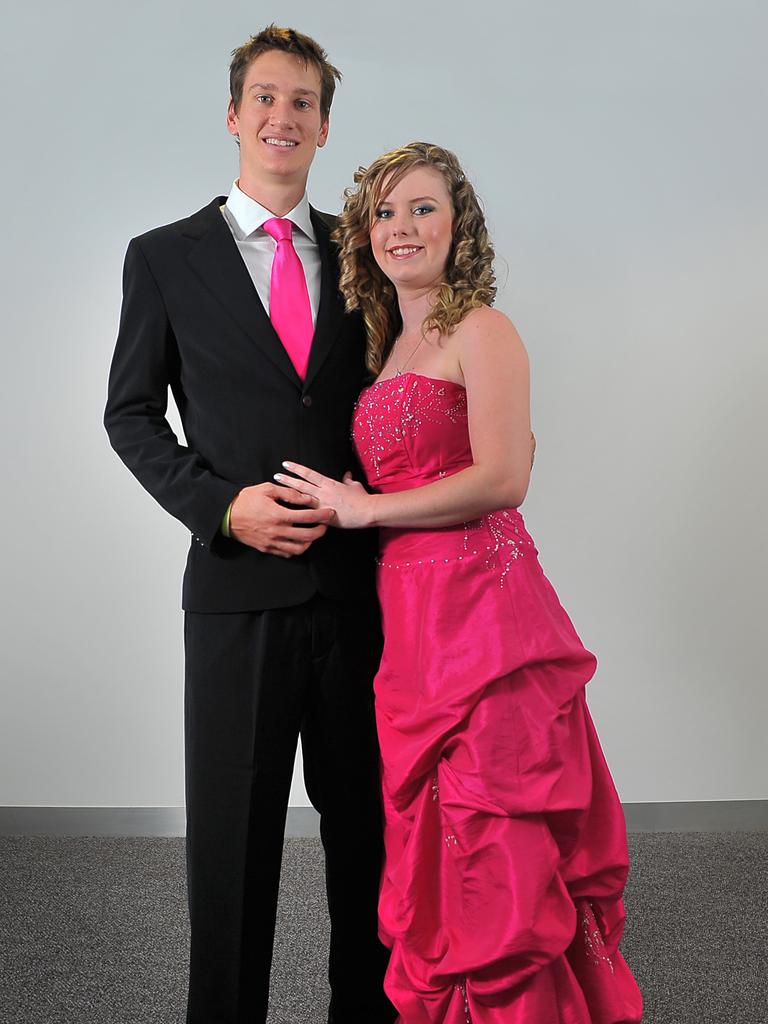 Callan Podsiadly and Shannon Inkley at the 2011 Casuarina Senior College formal at the Darwin Convention Centre. Picture: NT NEWS