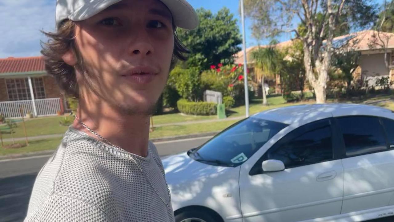 Toilet trouble: Pokies win pincher smashes up loos with hammer