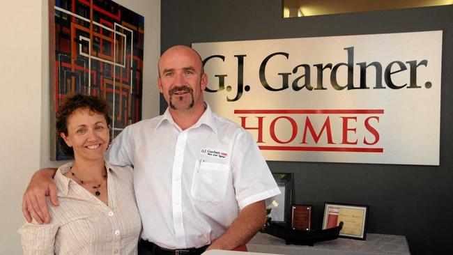 Narelle Sloman and Wojtek Stainwald (right) of G.J Gardner Homes Gympie. Picture: Renee Pilcher