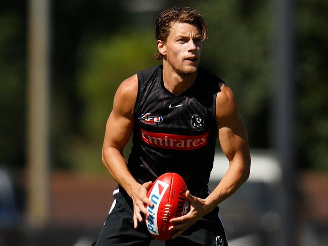 MELBOURNE, AUSTRALIA - JANUARY 21: Patrick Lipinski of the Magpies in action during the Collingwood Magpies training session at Olympic Park Oval on January 21, 2022 in Melbourne, Australia. (Photo by Michael Willson/AFL Photos via Getty Images)