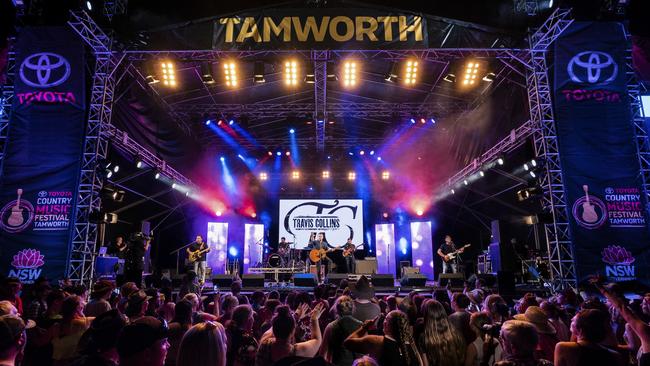 Crowds at the Tamworth Country Music Festival in 2019.