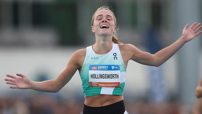 MELBOURNE, AUSTRALIA - FEBRUARY 15: Claudia Hollingsworth wins the women's 800 metre final during the 2024 Maurie Plant Meet at Lakeside Stadium on February 15, 2024 in Melbourne, Australia. (Photo by Daniel Pockett/Getty Images)