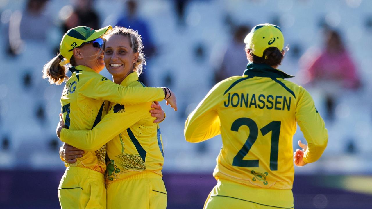 Ashleigh Gardner held her nerve in the final over to help Australia reach yet another World Cup final. Picture: Marco Longari / AFP