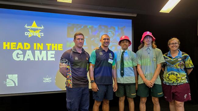 Sun Metals Finance and Business Planning Director Simon Sleigh, Try Time! ambassador Ray Thompson, Year 10 students and Thuringowa State High School Head of Student Services Bri Clancy