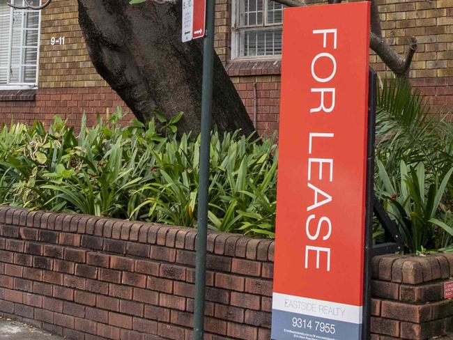 SYDNEY, AUSTRALIA - NewsWire Photos - JULY 6, 2024: Rental housing market pressure, St Neot Ave, Potts Point Sydney.Picture: NewsWire / Simon Bullard.