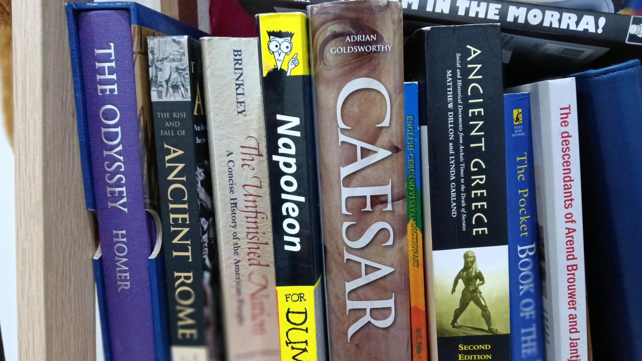 My bookshelf as captured on the TCL 20 R 5G (you might be sensing a theme here – OK I admit it I’m slightly interested in military history).