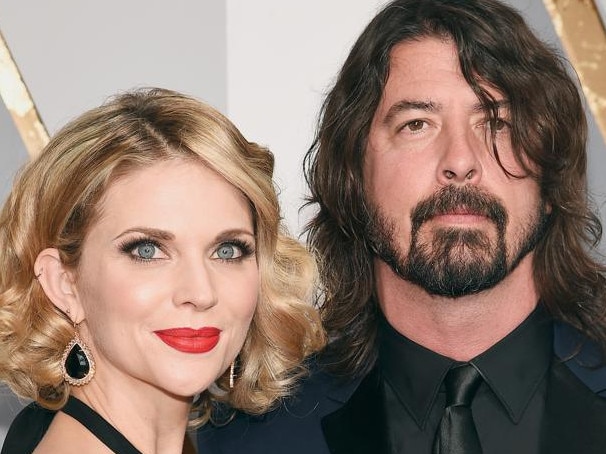 HOLLYWOOD, CA - FEBRUARY 28: Musician Dave Grohl (R) and Jordyn Blum attend the 88th Annual Academy Awards at Hollywood & Highland Center on February 28, 2016 in Hollywood, California. (Photo by Kevork Djansezian/Getty Images)