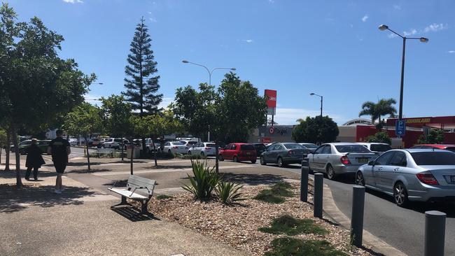 Traffic banked up at the QLD border on Wharf St, Tweed Heads.