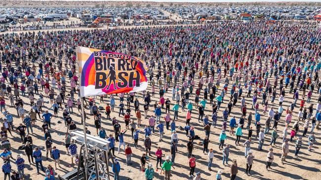 5,838 boot-scooters claim world record raising over $87,000 for Royal Flying Doctors at world’s most remote festival