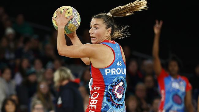 Maddy Proud of the Swifts is among those in contention for a Diamonds midcourt spot. Photo: Getty Images