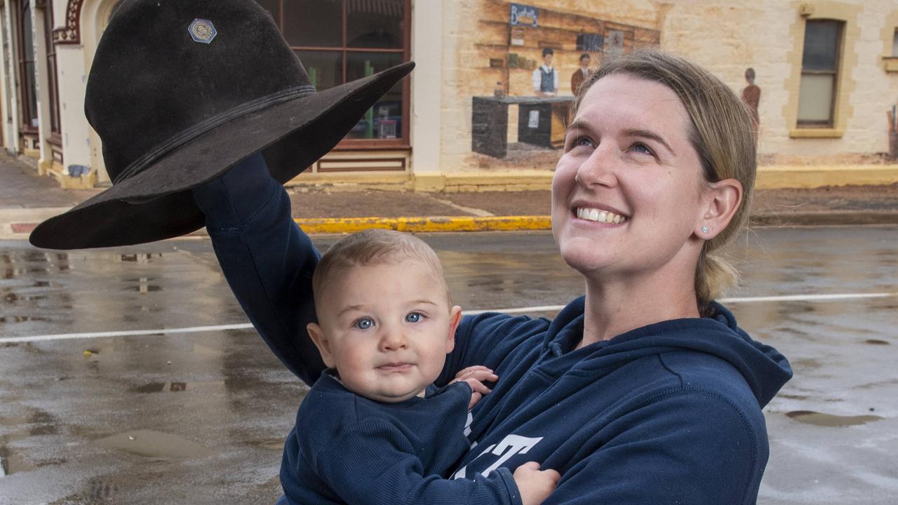 Wild winds, monster dust storms – and the first rain Jasper has ever seen