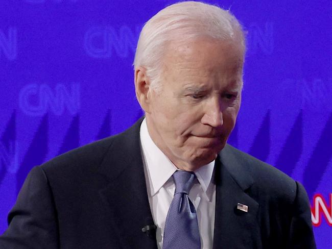 ATLANTA, GEORGIA - JUNE 27: U.S. President Joe Biden walks off stage during the CNN Presidential Debate at the CNN Studios on June 27, 2024 in Atlanta, Georgia. President Biden and Republican presidential candidate, former U.S. President Donald Trump are facing off in the first presidential debate of the 2024 campaign.   Justin Sullivan/Getty Images/AFP (Photo by JUSTIN SULLIVAN / GETTY IMAGES NORTH AMERICA / Getty Images via AFP)