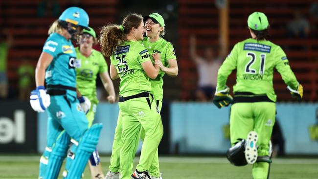 Sydneh Thunder’s Hannah Darlington, No 25, dismisses Georgia Prestwidge of the Heat during the Women's Big Bash League semi-final