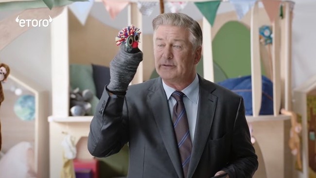 Alec Baldwin in an ad for etoro investment app.