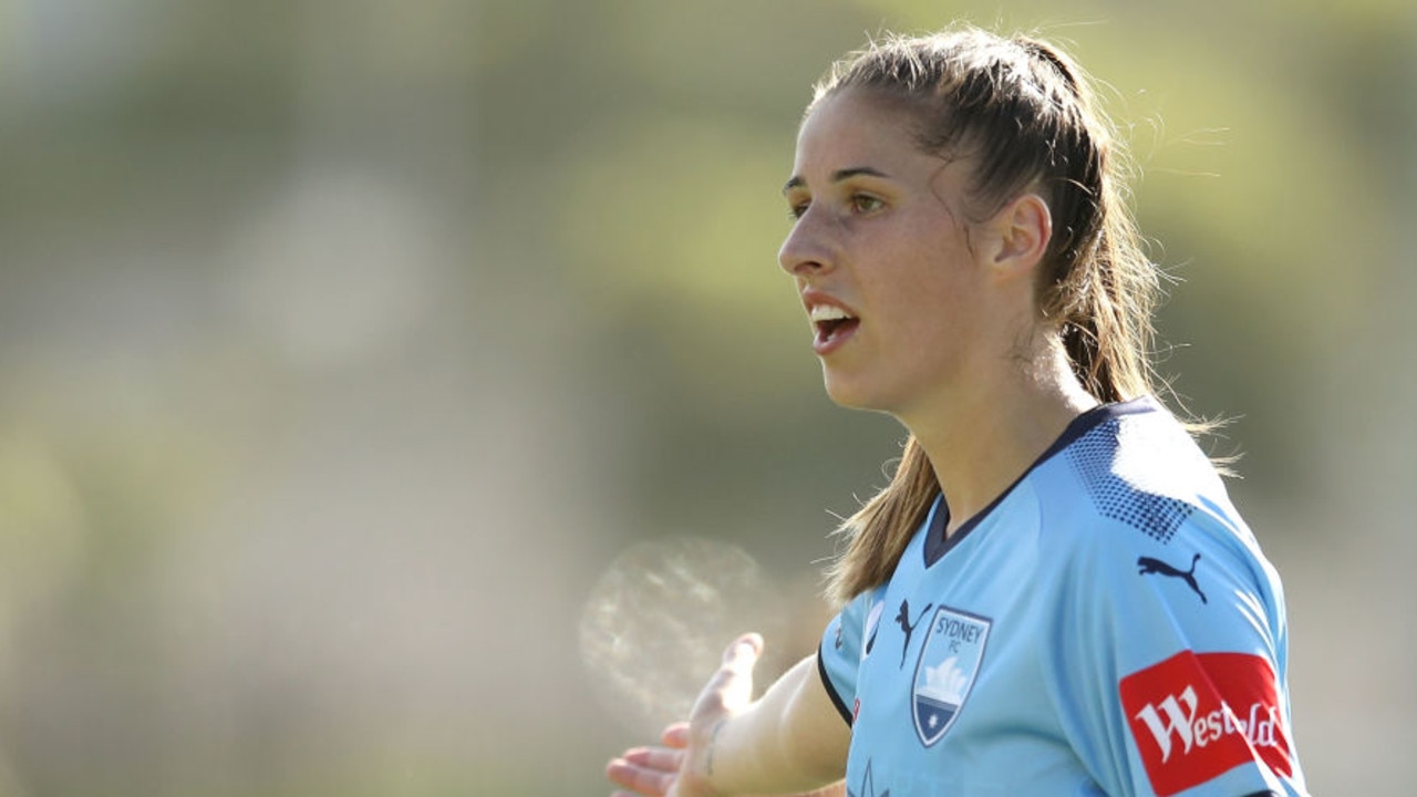Amy Harrison will replace the injured Chloe Logarzo in the Matildas squad