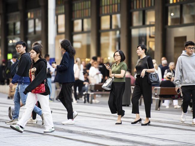 The macroeconomic outlook has pointed to a dip in Australians’ discretionary spending. Picture: NCA NewsWire/Monique Harmer