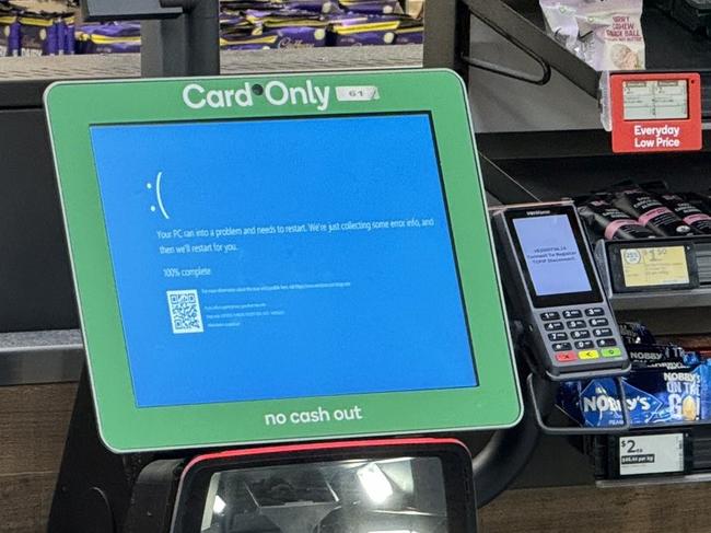 TECH OUTAGE: Self service machines across Woolworths supermarkets are not operational. Picture: X