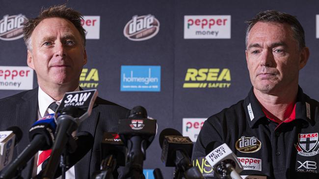 St Kilda CEO Matt Finnis with former coach Alan Richardson (right). Pic: AAP