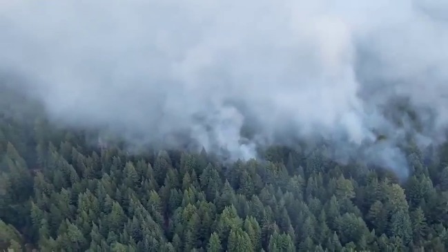 Aerial Footage Shows Czu Lightning Complex Fire Burning In Santa Cruz County Au 