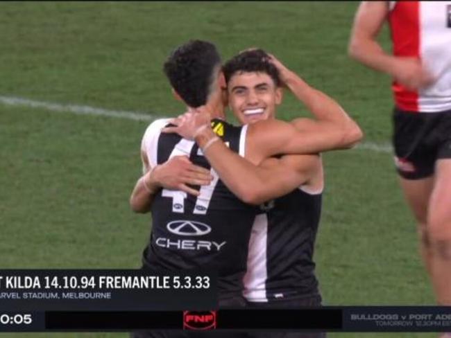 Saints down Dockers by 61 points