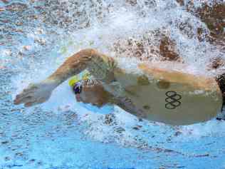 Kyle Chalmers storms to victory in his 100m freestyle semi-final.