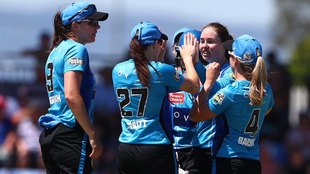 WBBL: Adelaide Strikers Defeat Brisbane Heat In Mackay, Katie Mack Half ...