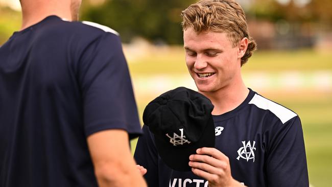 Ollie Peake receiving his cap ahead of his Sheffield Shield debut. Picture: Daniel Carson/Getty Images