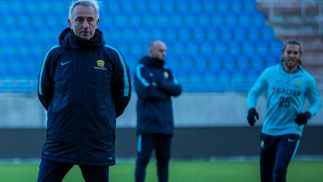 Bert van Marwijk's first Socceroos training sesssion.