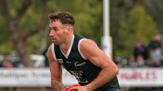 Andrew Walker continues to be a strong performer for Echuca. Photo: Aaron Cook