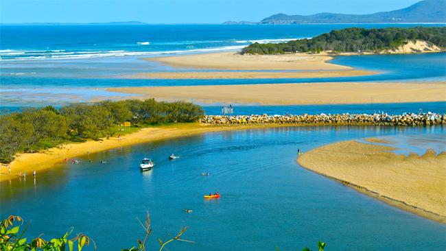 Giinagay Way hugs the Nambucca River between Nambucca Heads and Macksville.