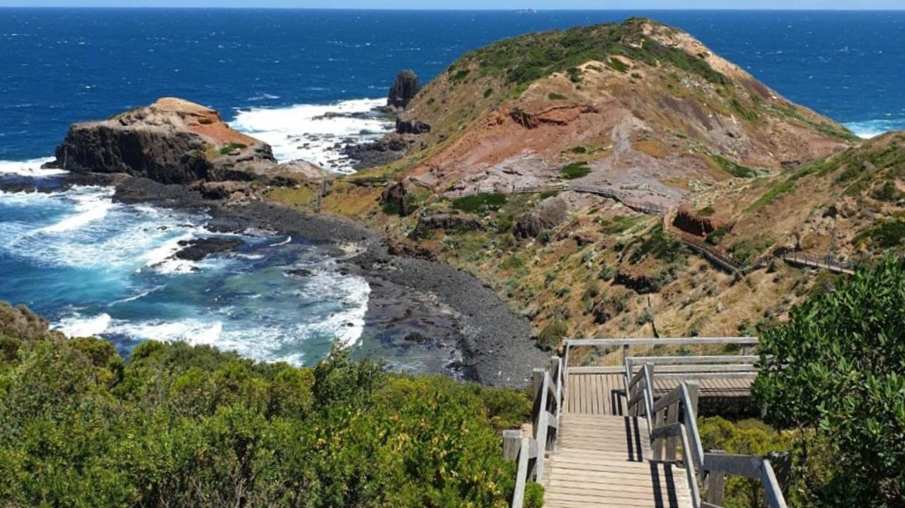 Cape Schanck: Horror as man, 24, falls to death down cliff face | news ...