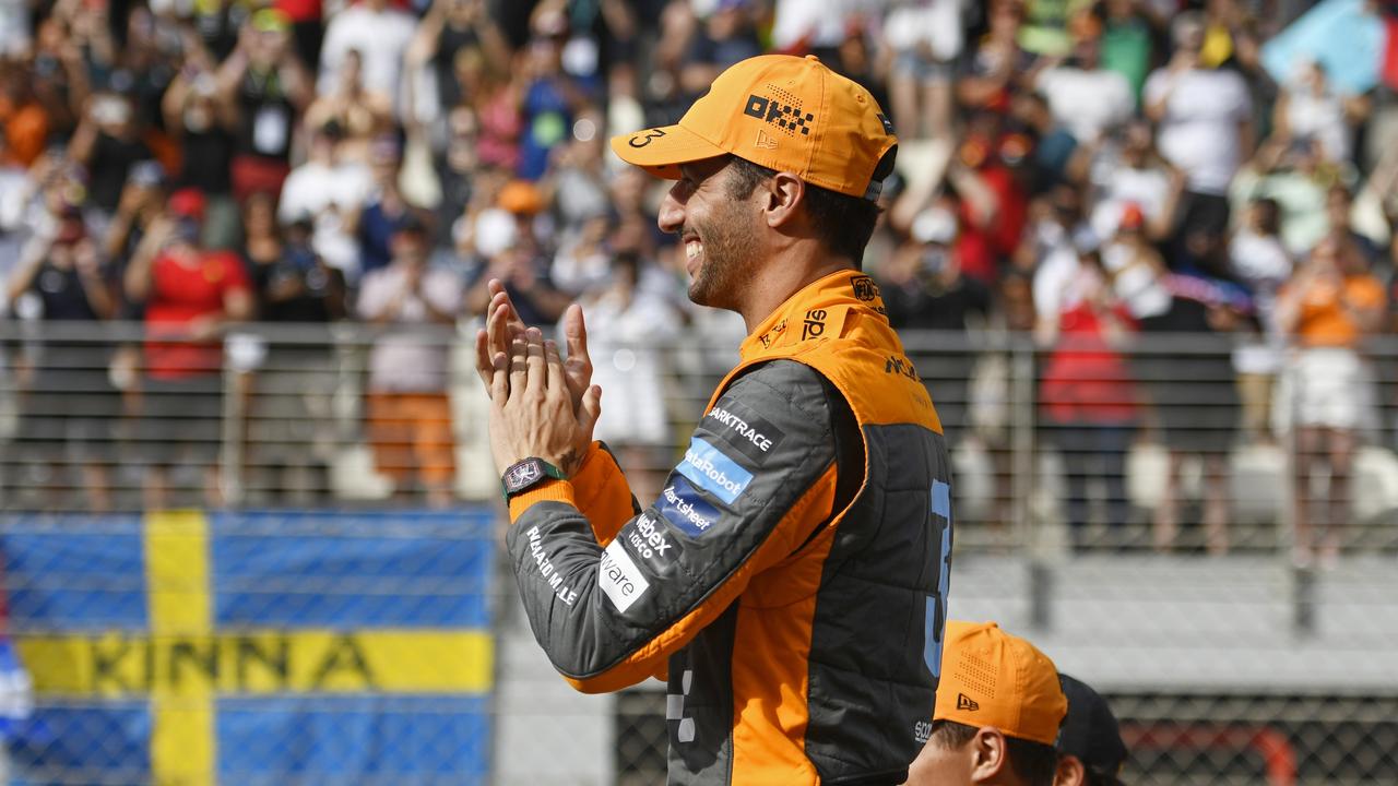 F1 2022, hasil Grand Prix Abu Dhabi, waktu, Daniel Ricciardo melakukan donat setelah balapan, finis, klasemen kejuaraan, masa depan, Red Bull