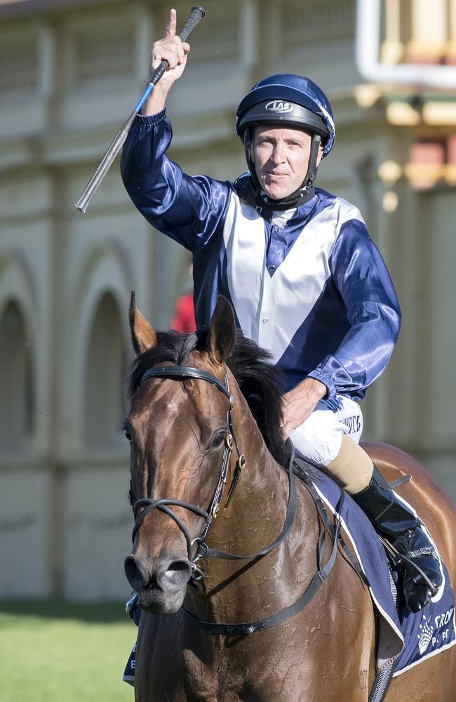 Viddora and Joe Bowditch return to scale. Picture: Simon Merritt