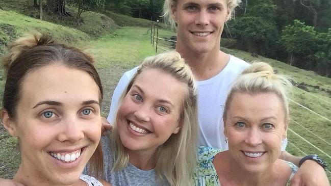 Jaimi Kenny with her mum Lisa and siblings Jett and Morgan. Picture: Instagram/JettKenny