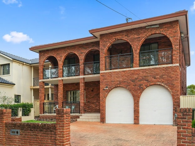 A 4 bedroom home on Winchmore St, Merrylands sold for $1.4m in August.