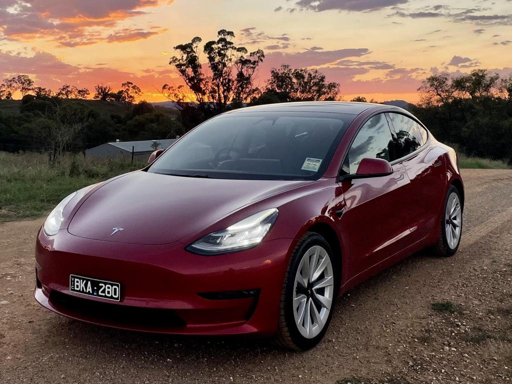 Tesla Model 3 Long Range.