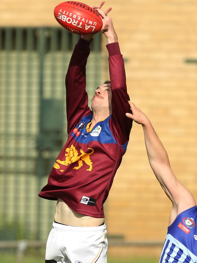 Ben Peterson marks for South Morang. Picture: Stuart Milligan