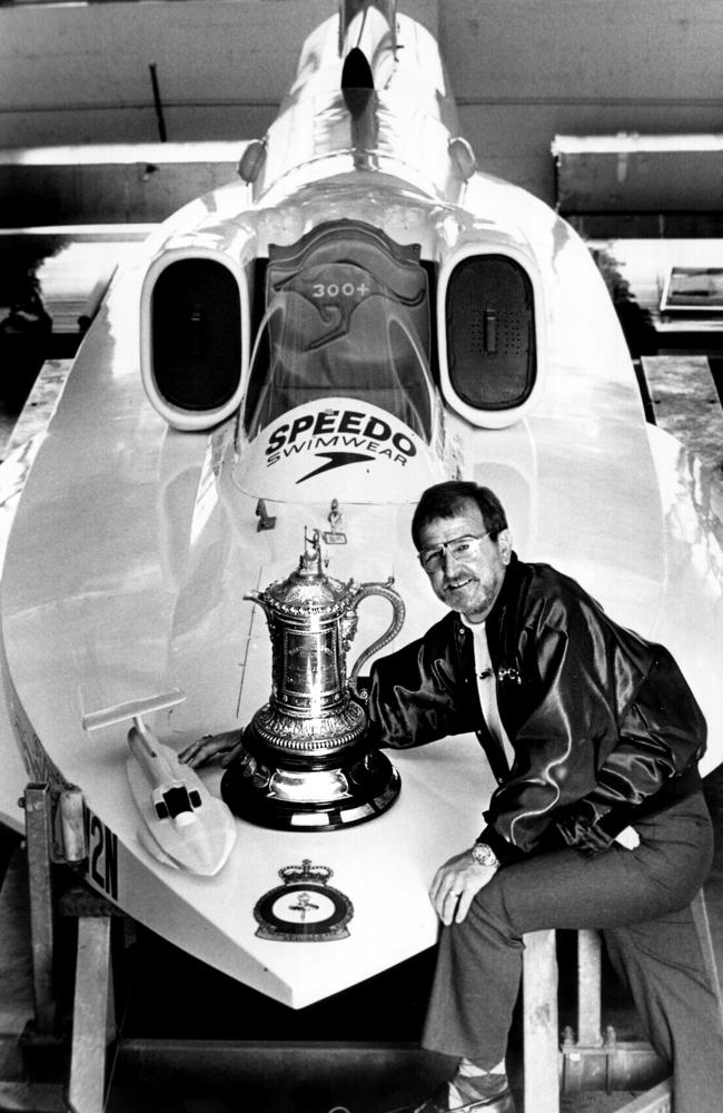 Speed boat racer Ken Warby with his jet powered Spirit of Australia, 24/09/89.